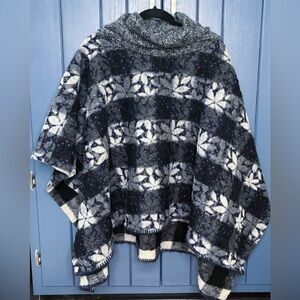 Anthropologie Wintertide Poncho One Size Reversible Wool Blend Lagenlook Hygge